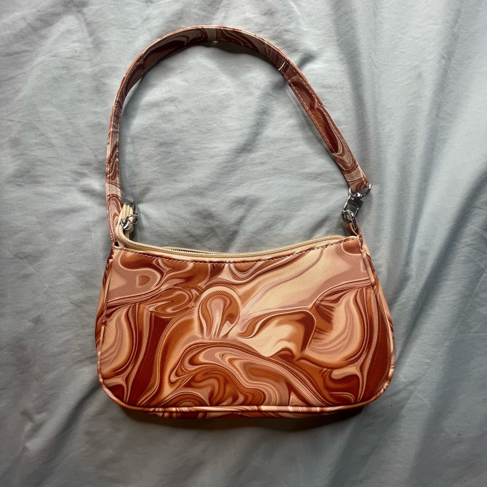 Abstract Fluid Pattern Shoulder Purse - Picture 4 of 4